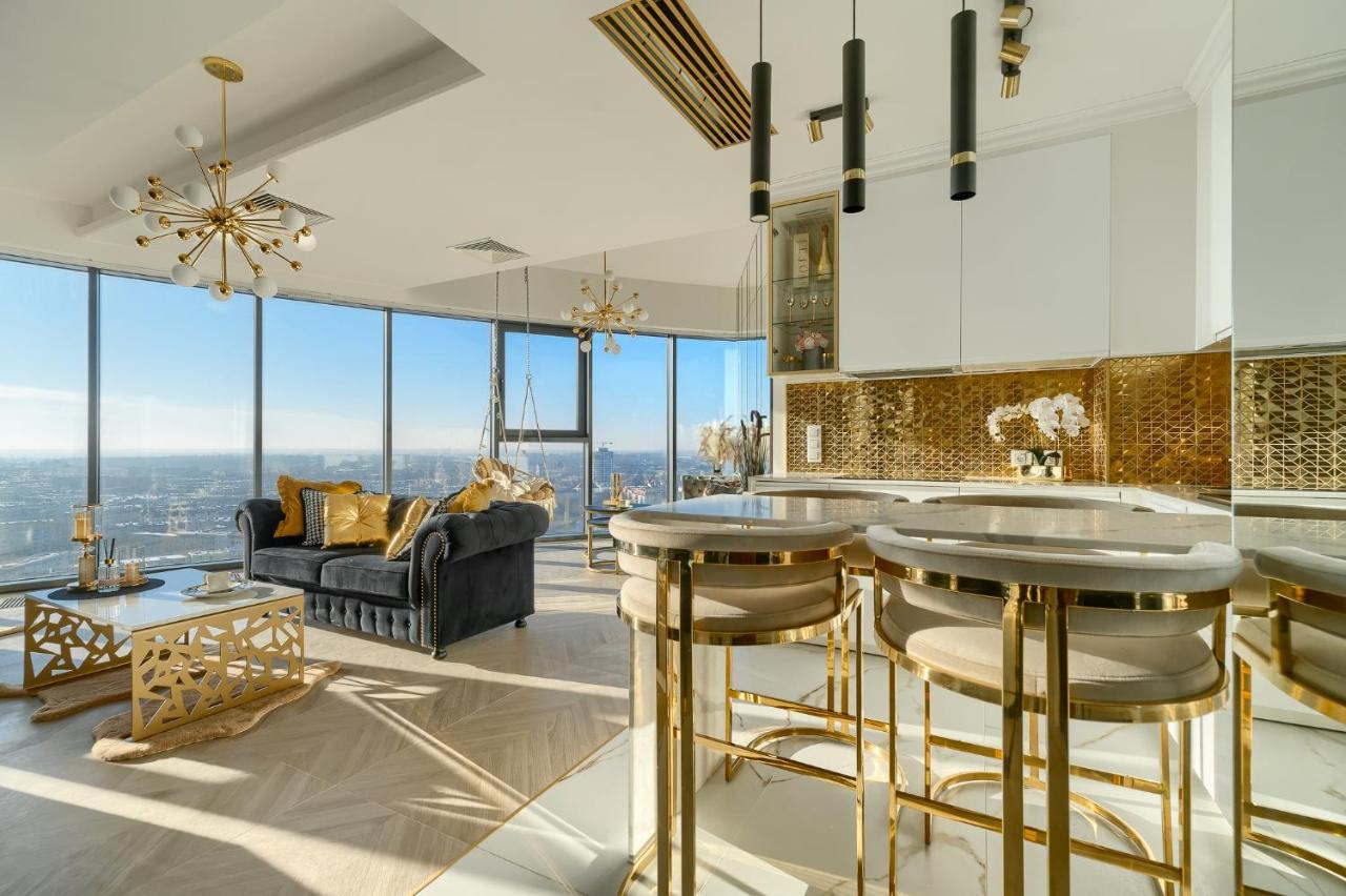 Hanza Tower Gold ชเตชชิน ภายนอก รูปภาพ