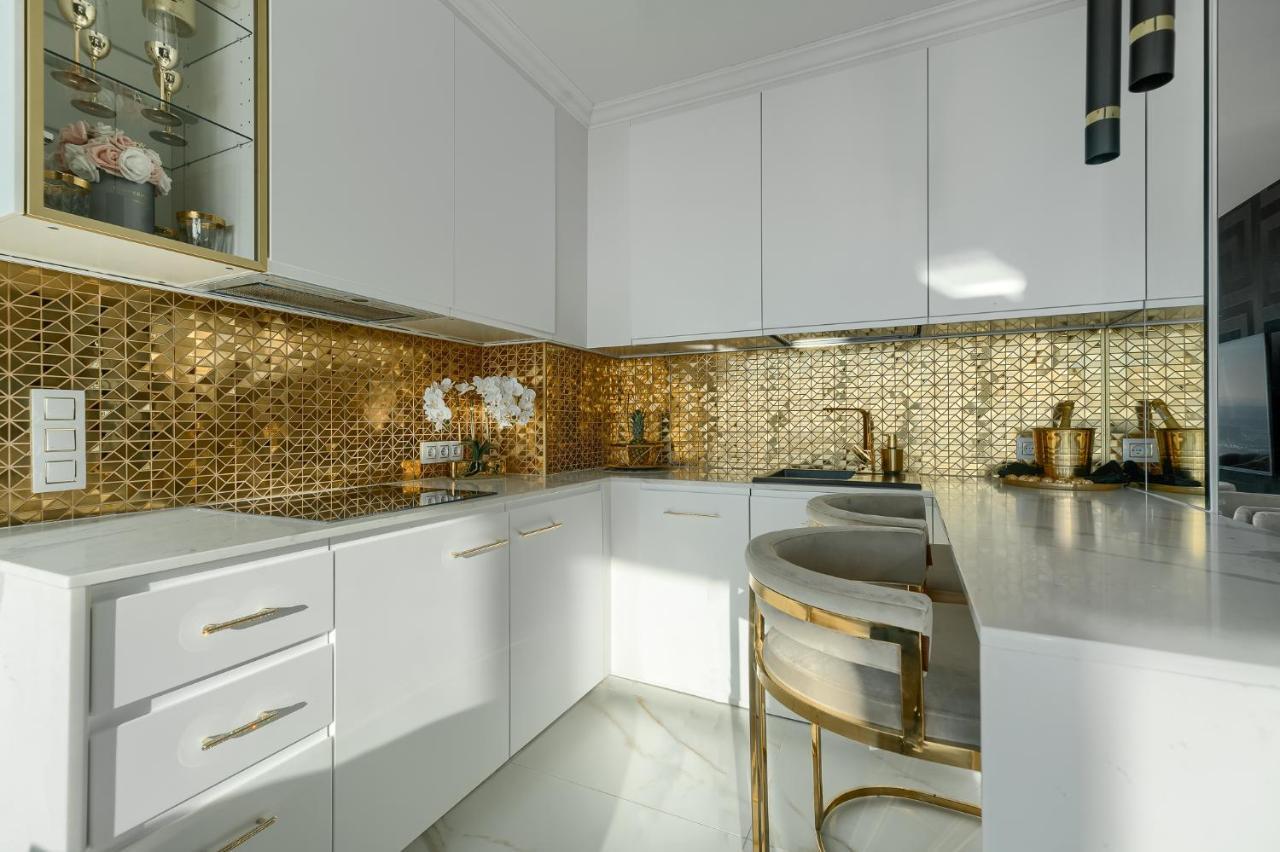 Hanza Tower Gold ชเตชชิน ภายนอก รูปภาพ