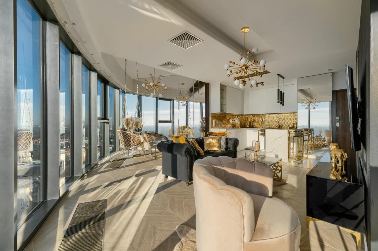 Hanza Tower Gold ชเตชชิน ภายนอก รูปภาพ