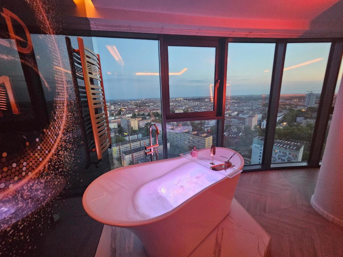 Hanza Tower Gold ชเตชชิน ภายนอก รูปภาพ