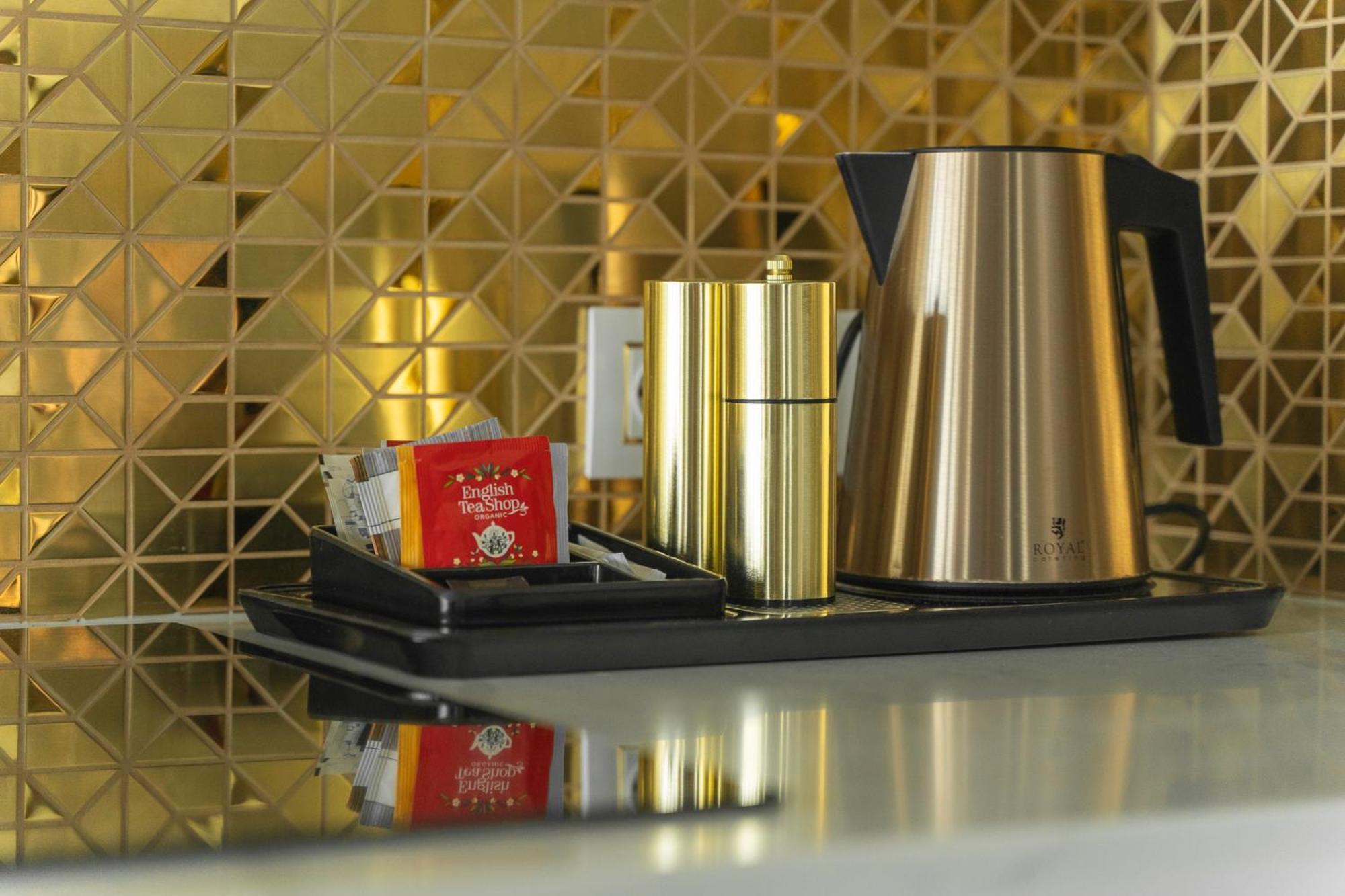 Hanza Tower Gold ชเตชชิน ภายนอก รูปภาพ